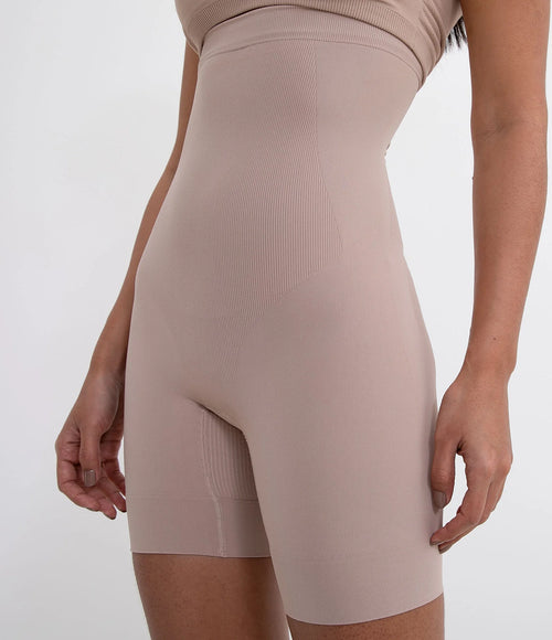 Bermuda Básica Alta Modeladora em Microfibra Sem Costura Liso Trifil